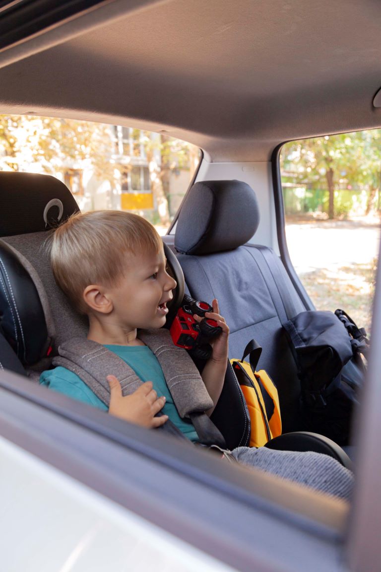 Космічна поїздка від Carrello, або як малюк подружився з автокріслом 1